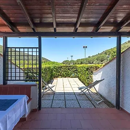 Elba Island Pool & Tennis