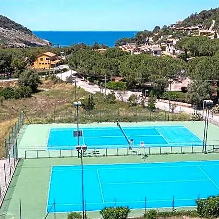 Elba Island Pool & Tennis 4*