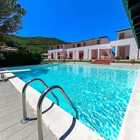 Elba Island Pool & Tennis Cavo